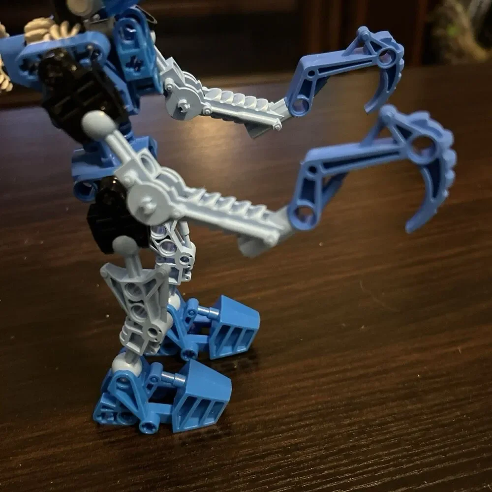 LEGO Bionicle Toa Gali 8533 Mata Original 2001 Figure Complete No Canister